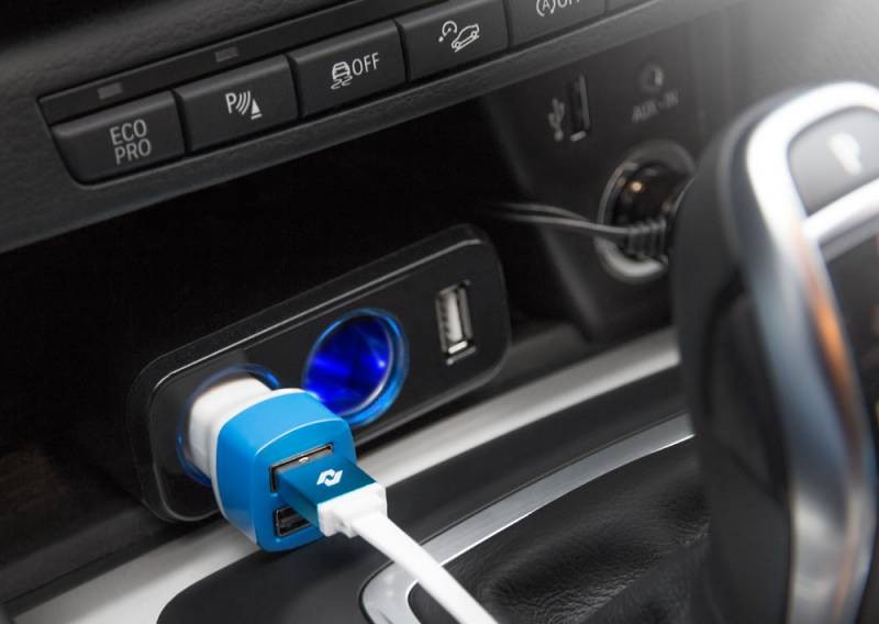 Разветвитель роз.прикуривателя Neoline SL-211 2xSoc 1xUSB каб.:0.9м черный