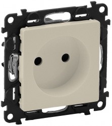 Розетка силовая Legrand Valena Life (753516) скрыт. штор. IP20 слоновая кость