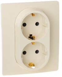 Розетка силовая Legrand Etika (672323) скрыт. зазем. IP21 слоновая кость