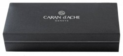 Ручка перьевая Carandache Leman Caviar SP (4799.487) F перо золото 18K подар.кор.