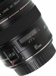 Объектив Canon EF USM (2519A012) 85мм f/1.8